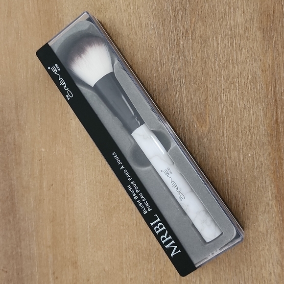 The Creme Shop MRBL Angled Brow Liner & Blush Brush - Picture 2 of 9